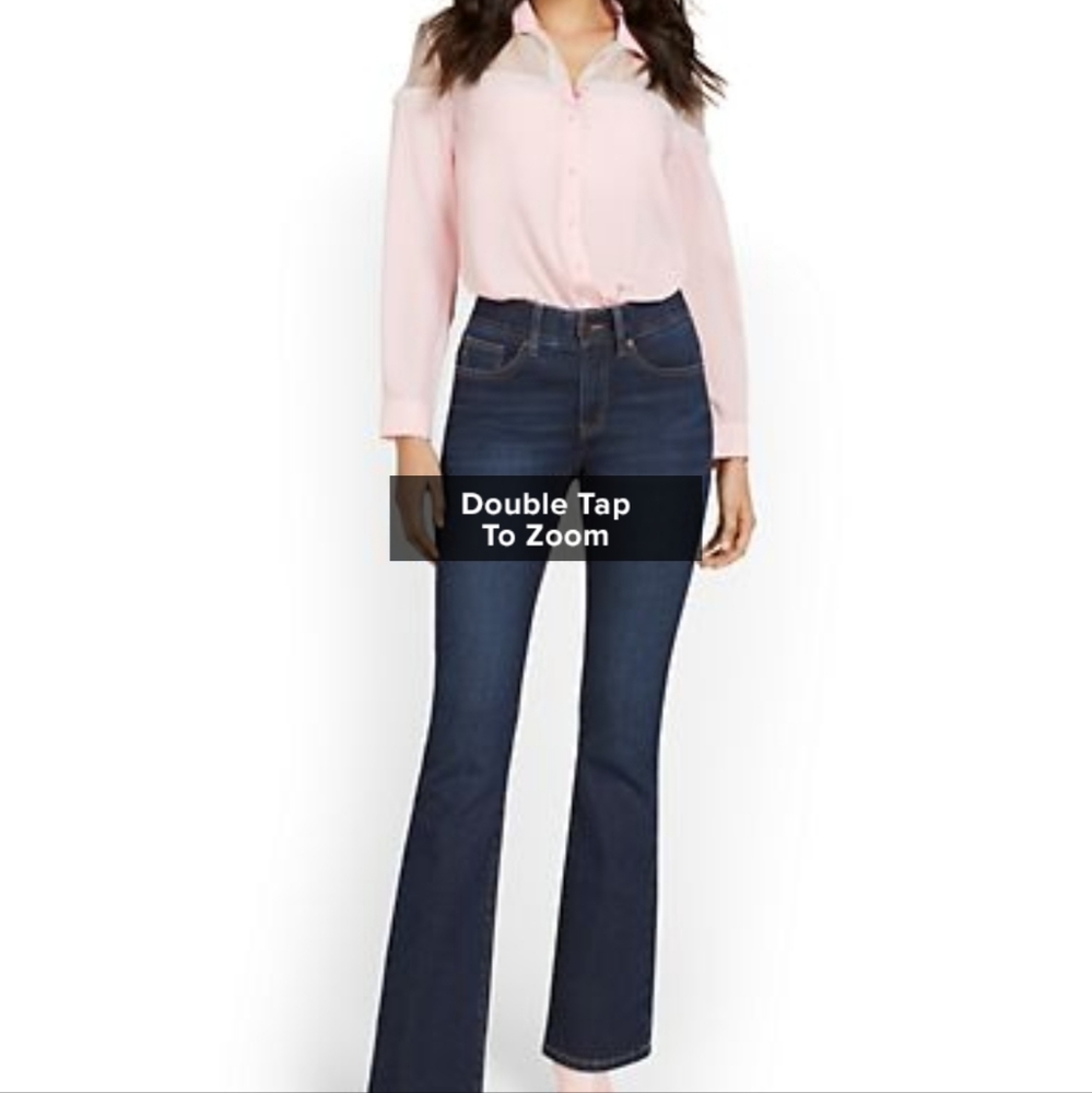 Curvy High-Waisted Bootcut Jeans - Medium Wash sz 16